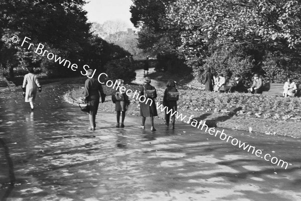 ST STEPHEN'S GREEN CHILDREN